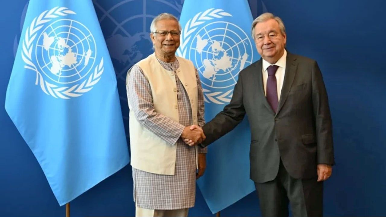 জাতিসংঘ মহাসচিবের সঙ্গে বৈঠকে সুষ্ঠু নির্বাচনের অঙ্গীকার জানালেন প্রধান উপদেষ্টা ইউনূস