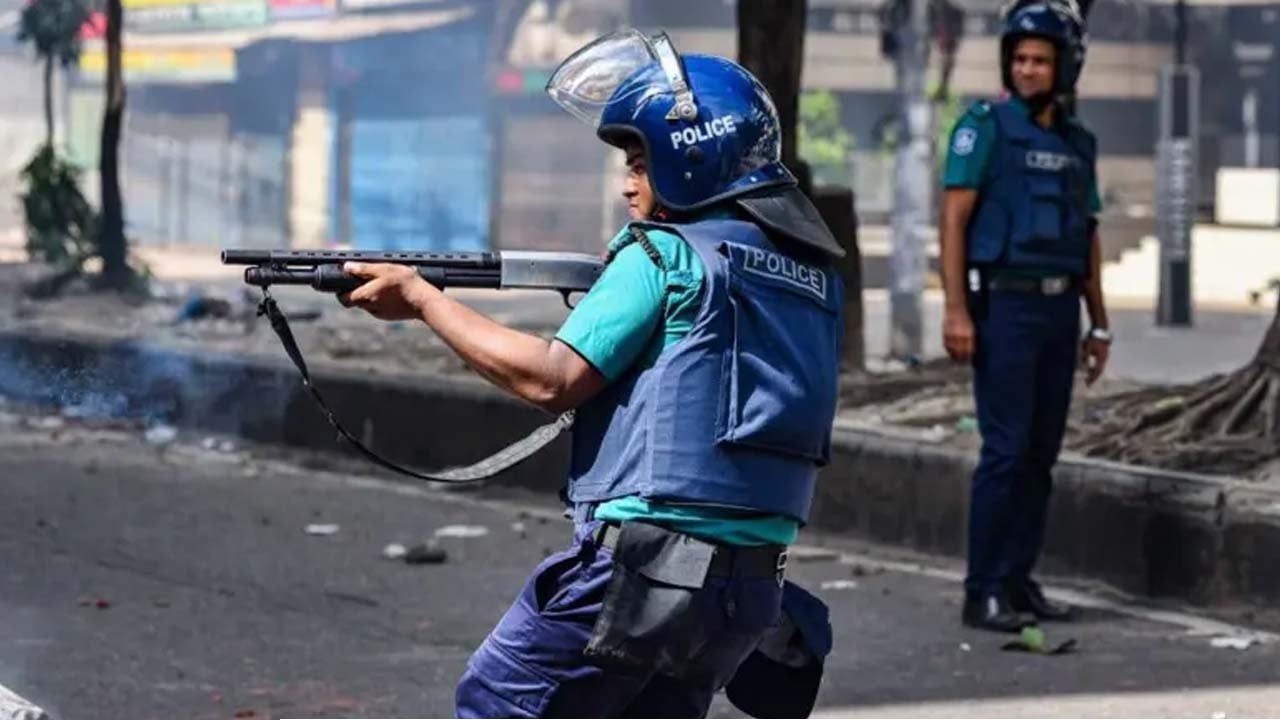 জুলাই-আগস্ট অভ্যুত্থানে ৪৩৮ স্থানে হত্যাকাণ্ডের অভিযোগ: ট্রাইব্যুনালে তদন্ত কর্মকর্তার জবানবন্দি