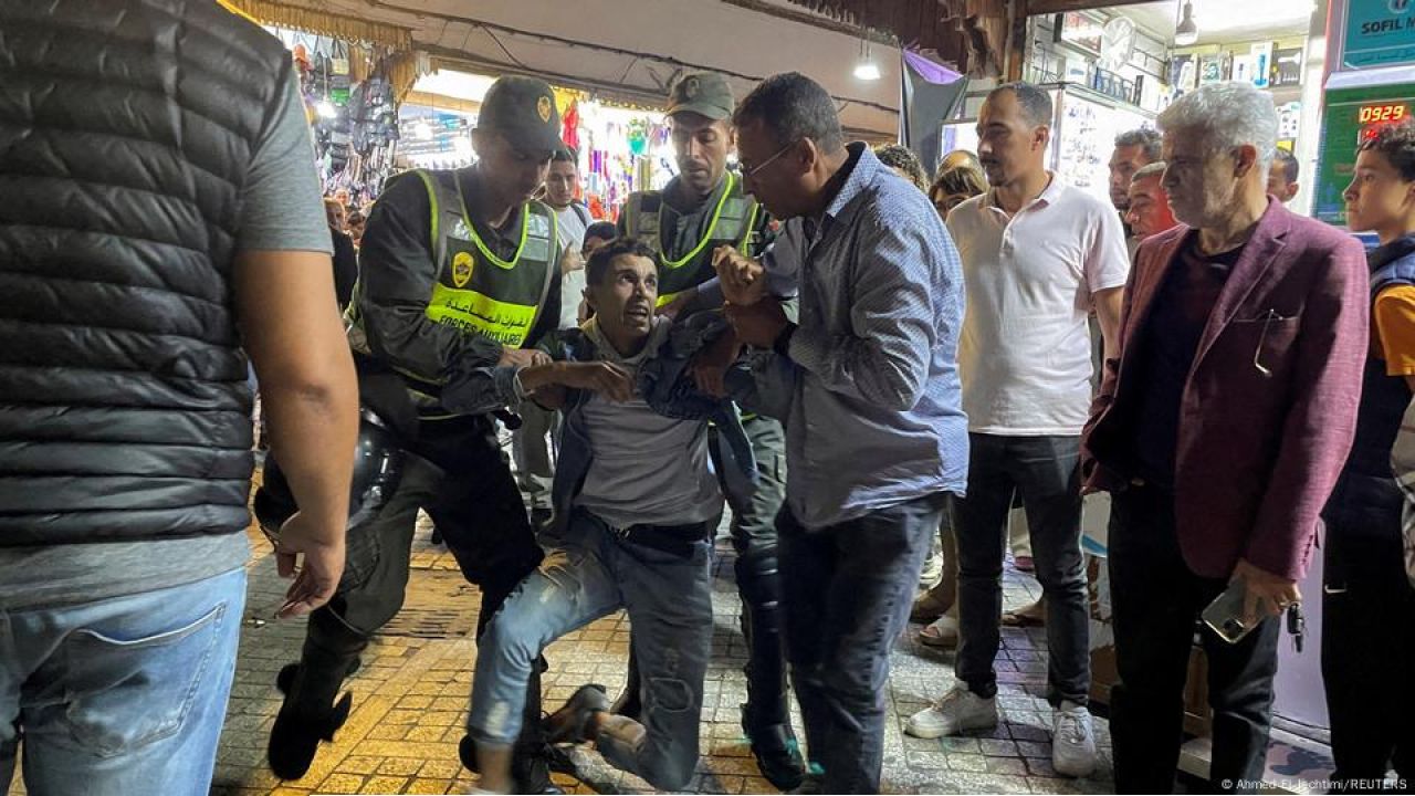 মরক্কোতে তরুণদের বিক্ষোভে সহিংসতা: দুই নিহত, ৪০০ গ্রেপ্তার