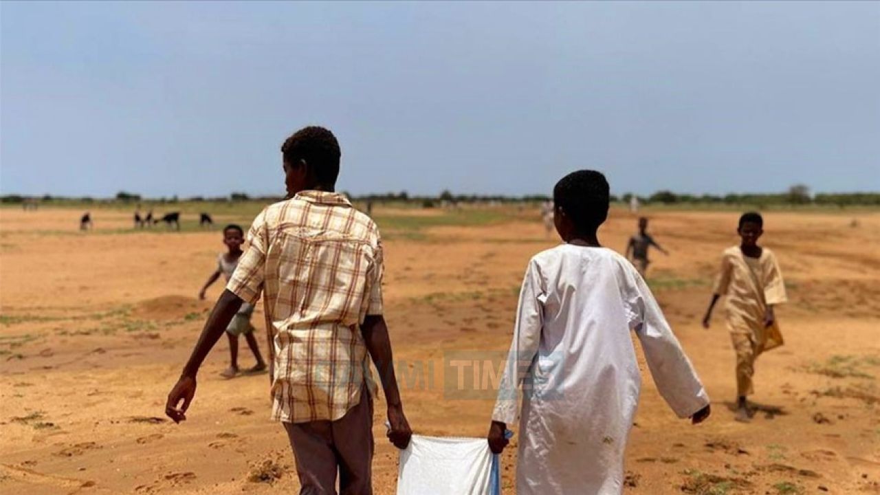 গভীর মানবিক বিপর্যয়ে দক্ষিণ সুদান: ছয়টি অঙ্গরাজ্য পানির নিচে, সহায়তার অপেক্ষায় ৯৩ লাখ মানুষ