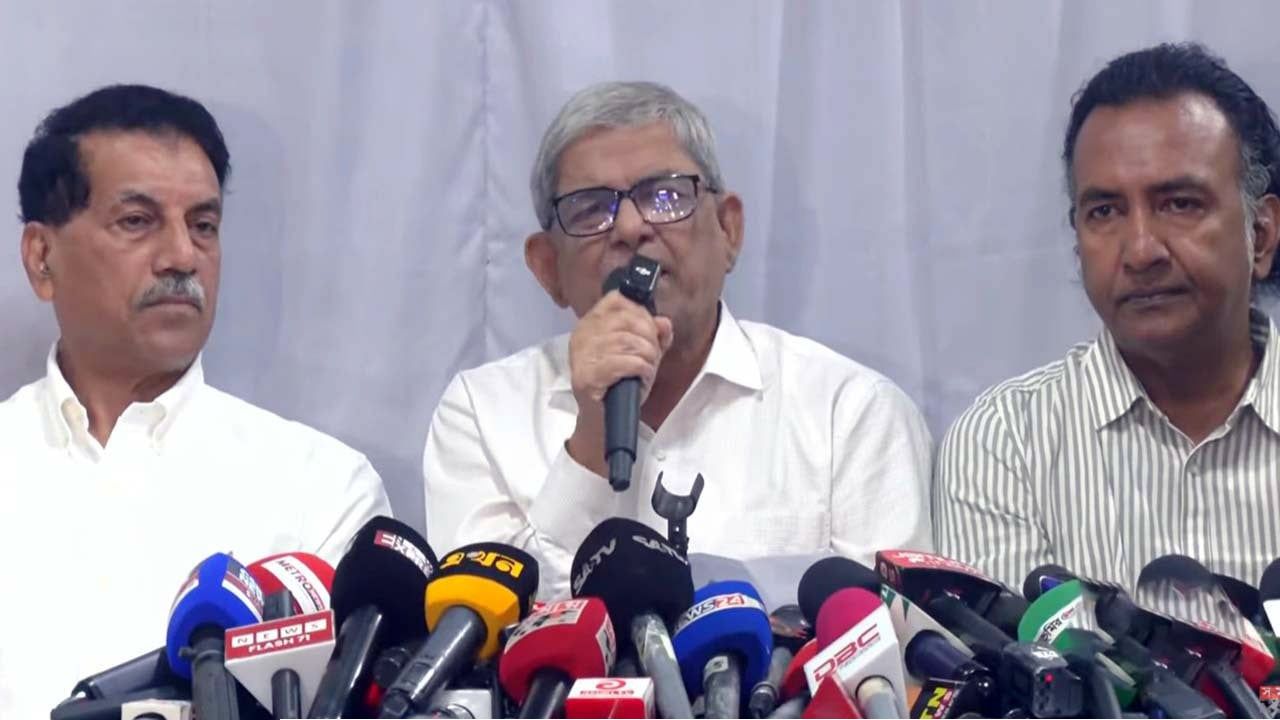 দেশের শত্রুরা আবারও মাথা তুলে দাঁড়াচ্ছে : মির্জা ফখরুল