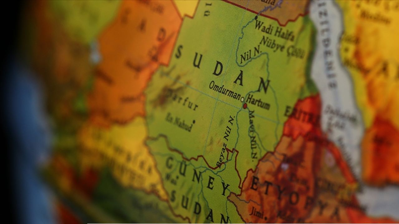 সুদানের সংঘাত ও গণহত্যার নেপথ্যে র‍্যাপিড সাপোর্ট ফোর্সের ক্ষমতার উৎস স্বর্ণখনি