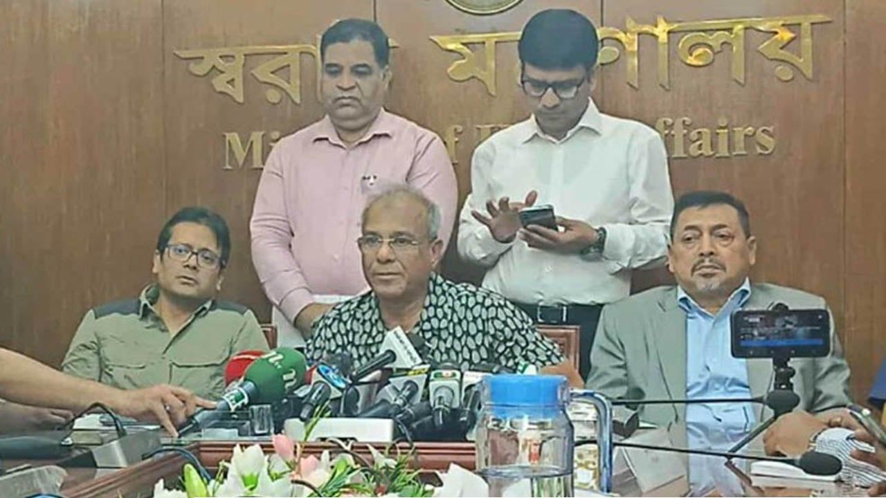 নির্বাচনে পক্ষপাতের অভিযোগে পুলিশকে ছাড় নয়: স্বরাষ্ট্র উপদেষ্টা