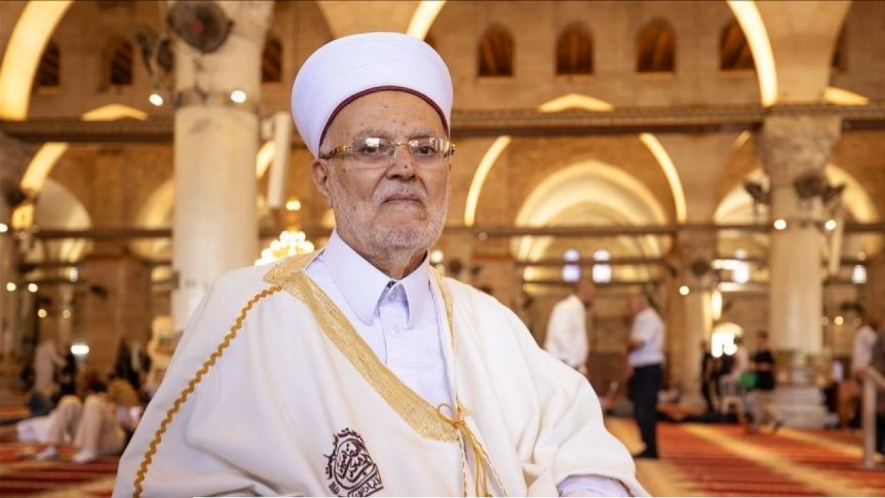 আল-আকসার খতিব শায়খ ইকরিমার বিচার শুরু: উস্কানির অভিযোগ আনল ইসরায়েল