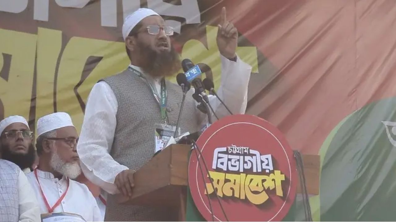 আগামীতে সাধারণ মানুষের বিজয়ের মাধ্যমে 'আল কোরআনের বাংলাদেশ' দেখার প্রত্যয় মাওলানা মামুনুল হকের