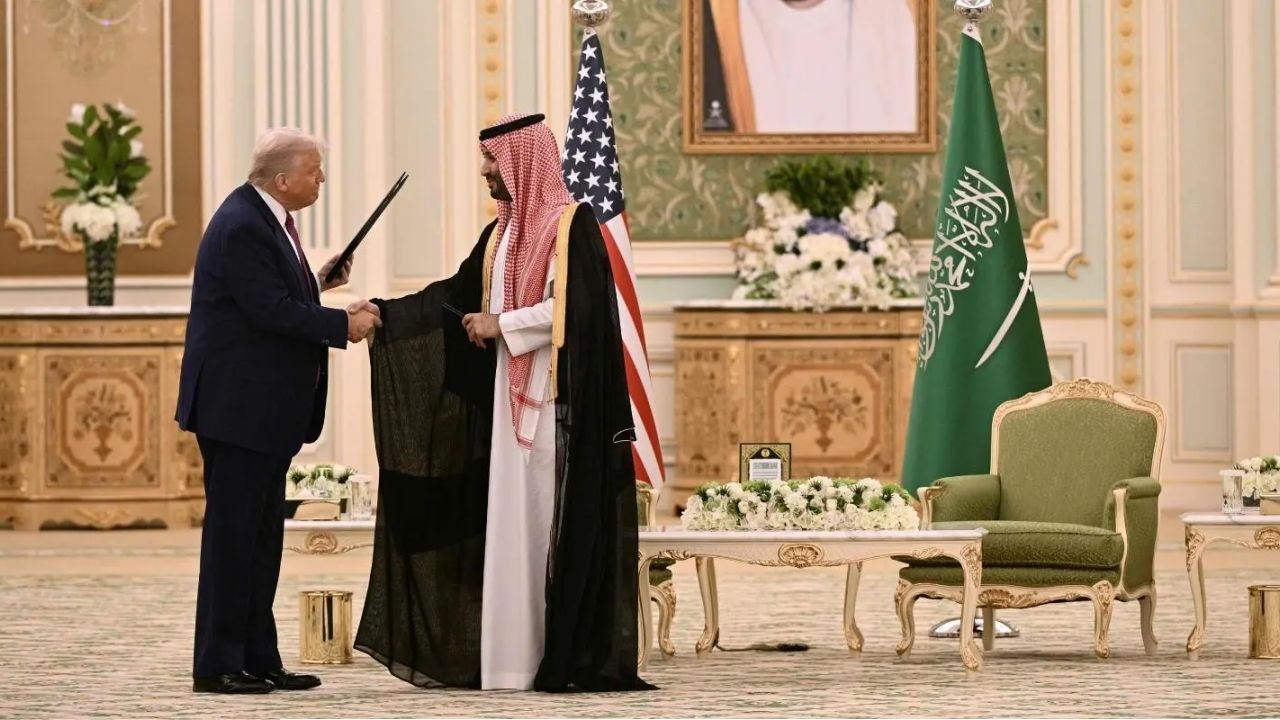 মধ্যপ্রাচ্যে অস্থিরতার মাঝেই ইসরায়েল ও সৌদি আরবের সঙ্গে যুক্তরাষ্ট্রের বিশাল অস্ত্র চুক্তি