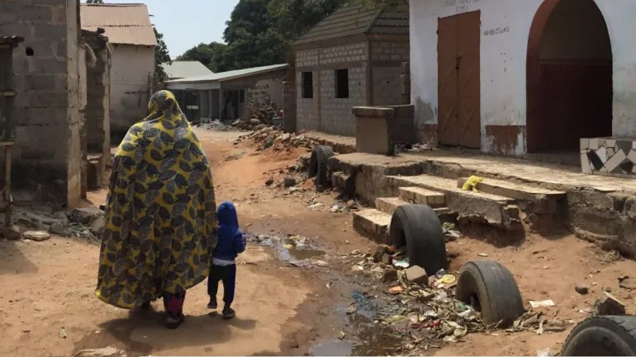 গাম্বিয়ার 'ঘানা টাউন': নিজ দেশে পরবাসী কয়েকশ মানুষের রাষ্ট্রহীন ভবিষ্যৎ
