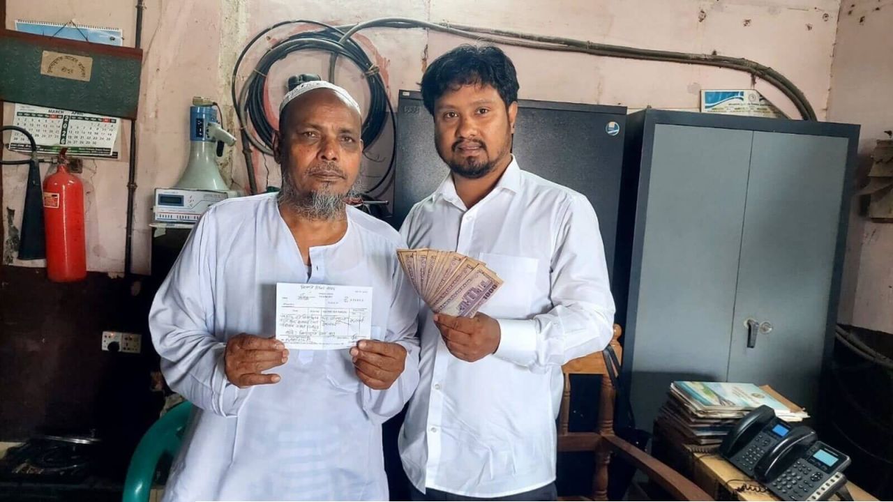 বিবেকের তাড়নায় ৫০ বছর পর রেলের ‘ঋণ’ শোধ: সততার বিরল দৃষ্টান্ত মফিজুলের