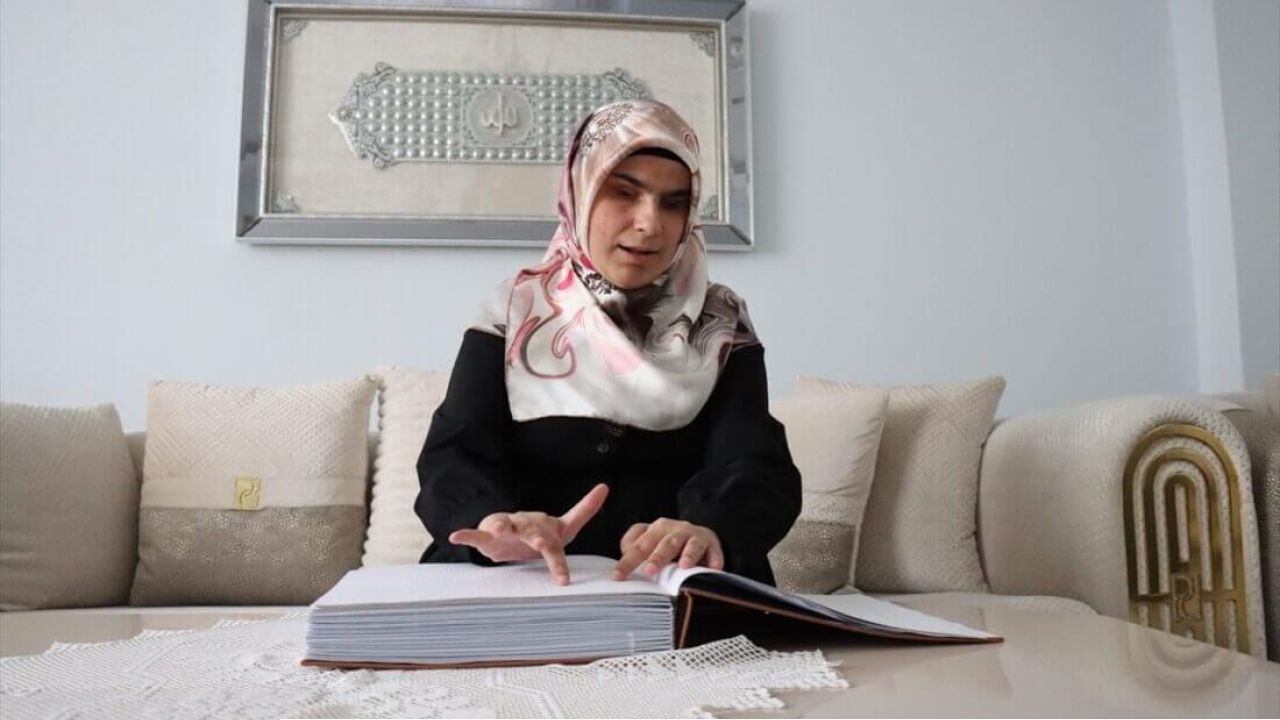 অন্ধকার জয় করে আলোর পথে: ব্রেইল পদ্ধতিতে হাফেজ হয়ে এখন শিক্ষকতা করছেন কাদের মজিদ