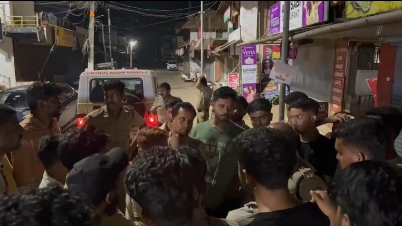 মাদরাসা শিক্ষার্থীদের ওপর বর্বরোচিত হামলা, ‘সন্ত্রাসবাদী’ বলে সাম্প্রদায়িক গালিগালাজের অভিযোগ