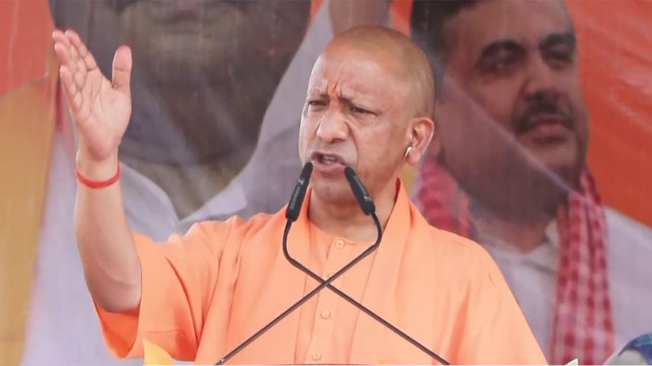 পশ্চিমবঙ্গে যোগী আদিত্যনাথের হুঁশিয়ারি: মুসলিম নিগ্রহ ও ধর্মীয় মেরুকরণের নতুন উদ্বেগ