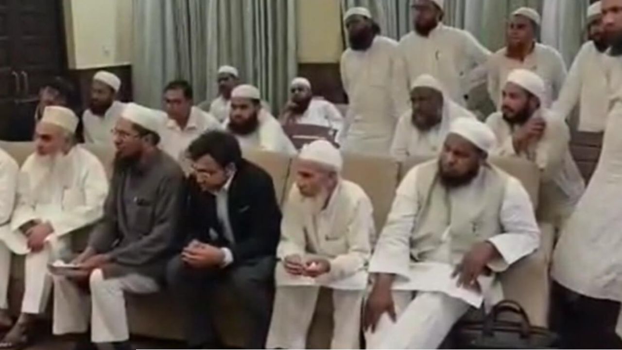 উত্তরাখণ্ডে মাদরাসা বোর্ড বিলুপ্তির পর সরকারি নিয়ন্ত্রণে নেয়ার তোড়জোড়: অনিশ্চয়তায় মাদরাসা কর্তৃপক্ষ