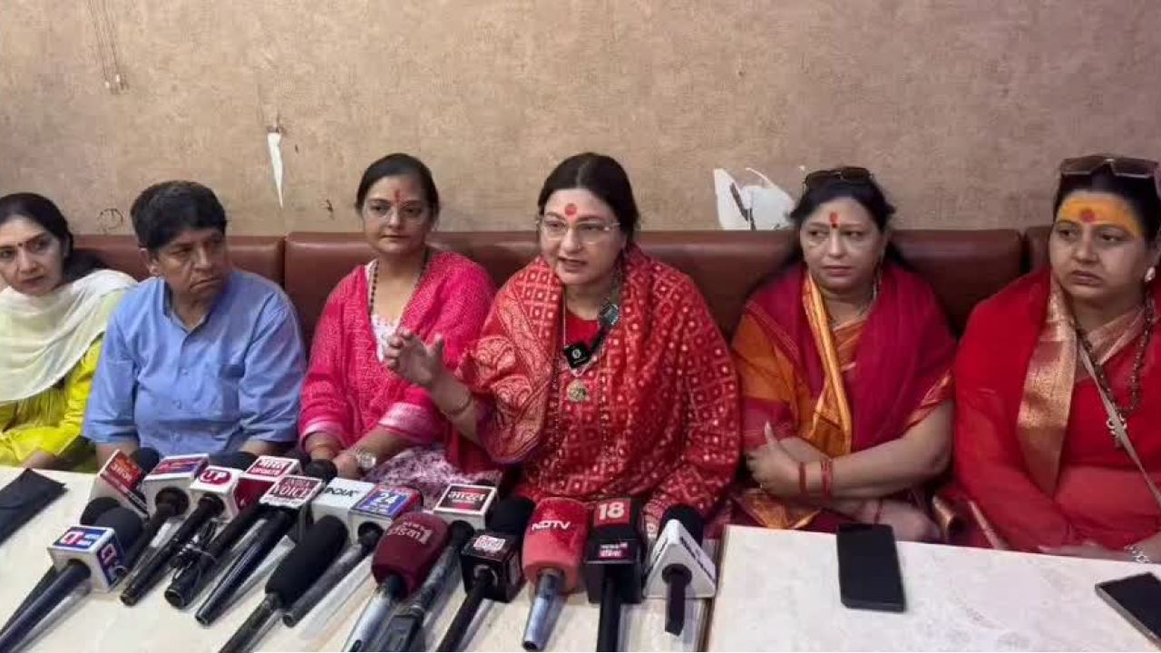 জনসংখ্যা বৃদ্ধির দোহাই দিয়ে মুসলিমদের ‘জিহাদি শূকর’ সম্বোধন: বিজেপির নারী নেত্রীর