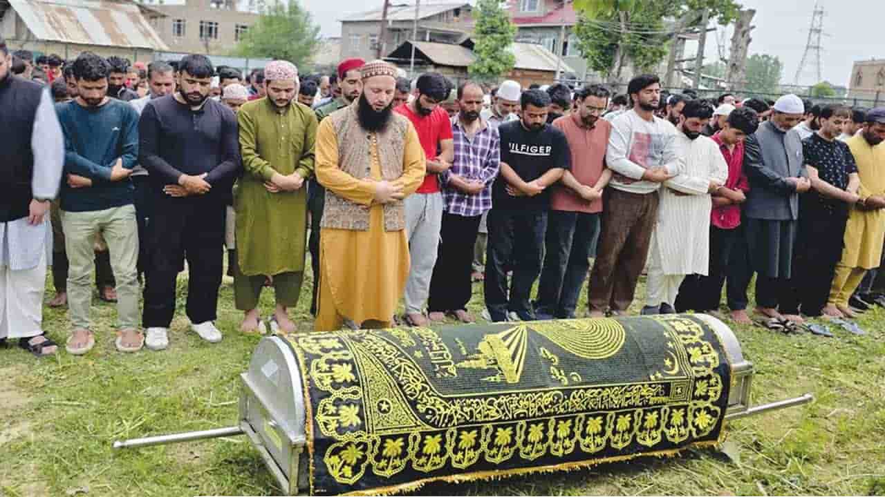 ঈদুল আজহার আগে কাশ্মীরে ১২ বছরের শিশুকে ‘ধর্ষণ ও হত্যা’