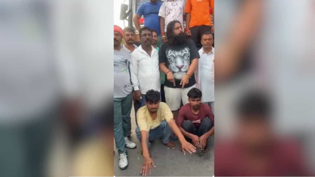 হরিয়ানায় উগ্র হিন্দুত্ববাদীদের তাণ্ডব: দুই মুসলিম গরু ব্যবসায়ীকে নগ্ন করে পৈশাচিক নির্যাতন