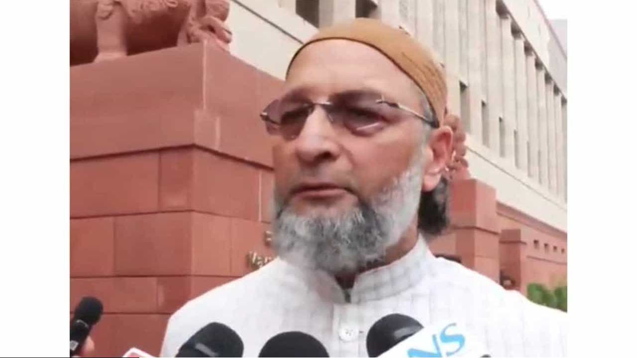 আল্লাহ ছাড়া কারও ইবাদত করি না: ভারতে ‘বন্দে মাতরম’ বাধ্যতামূলক বিলের বিরোধিতা আসাদউদ্দিন ওয়াইসির