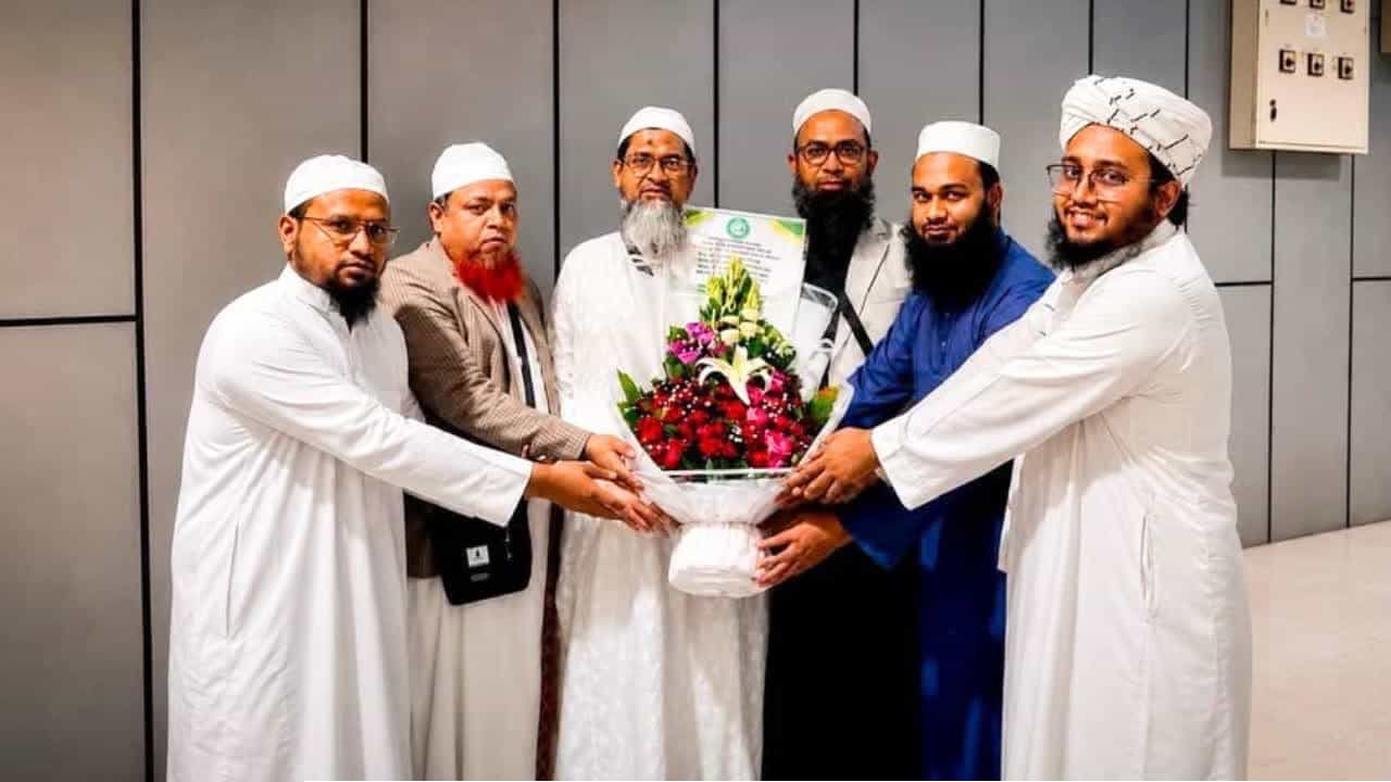 তুরস্ক সফর শেষে দেশে ফিরল হাফেজ্জী চ্যারিটেবল সোসাইটির প্রতিনিধি দল