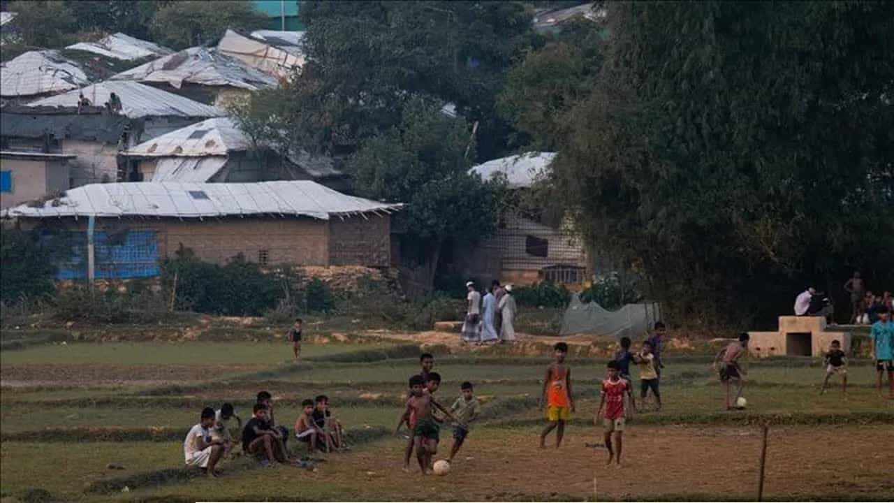 রোহিঙ্গাদের 'বাংলাদেশি' আখ্যা দিল মিয়ানমার: রাষ্ট্রদূতকে তলব করে ঢাকার তীব্র প্রতিবাদ