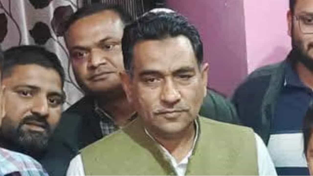 ভোটার তালিকা থেকে মুসলিম নাম বাদ দেওয়ার অভিযোগ, তোলপাড় রাজ্য