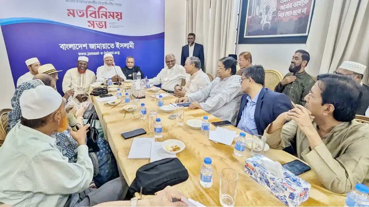 সংসদ ও গণতন্ত্র রক্ষায় জামায়াত গঠনমূলক ভূমিকা রাখবে, সম্পাদকদের সহযোগিতা চাইলেন ডা. শফিকুর রহমান